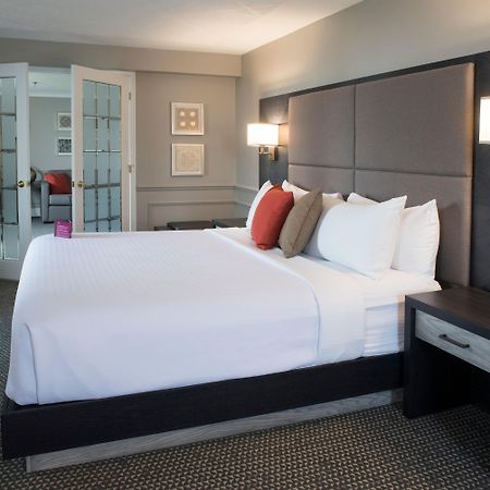 Crowne Plaza Fredericton Lord Beaverbrook By Ihg Exterior foto
