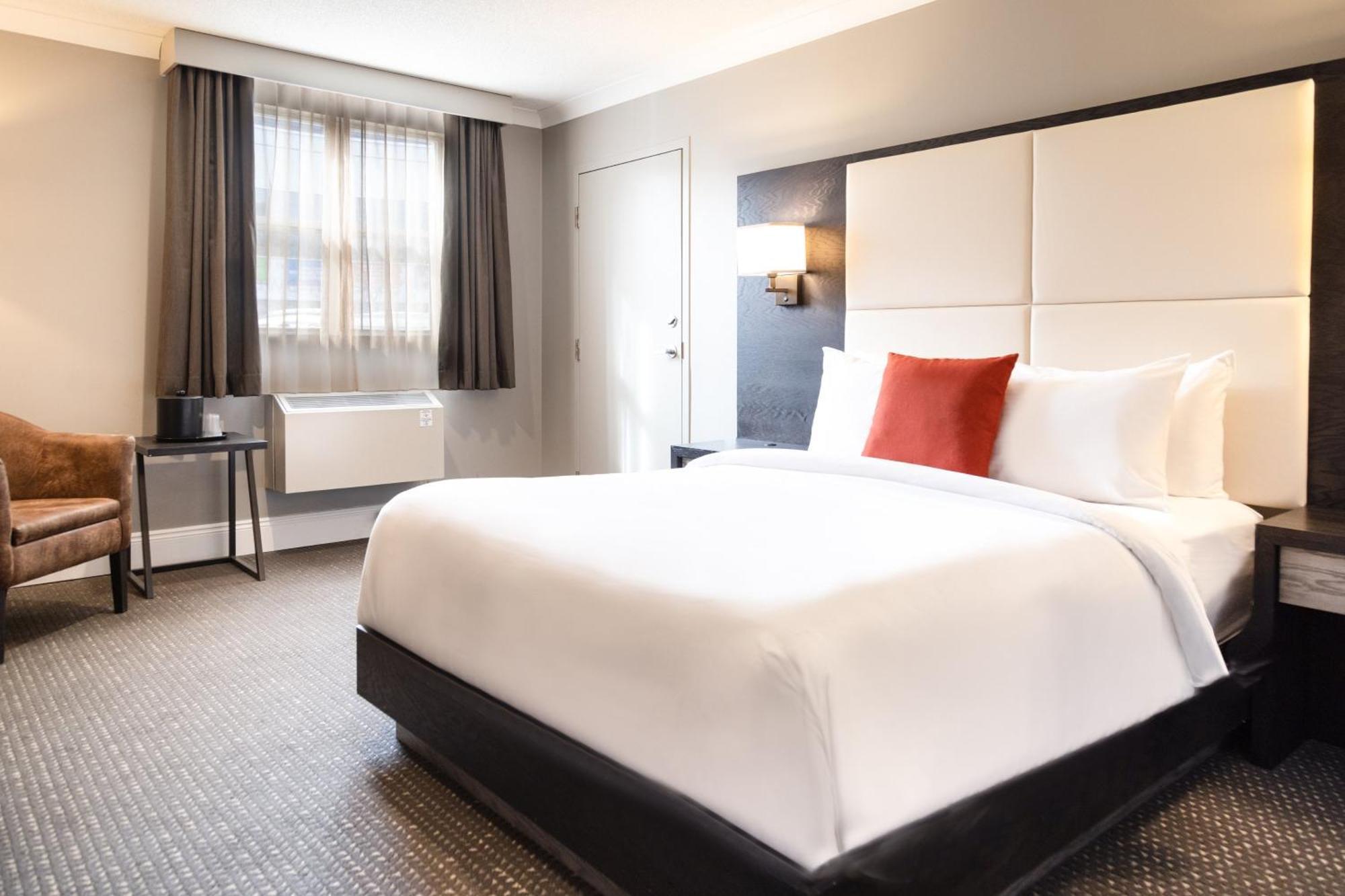 Crowne Plaza Fredericton Lord Beaverbrook By Ihg Exterior foto